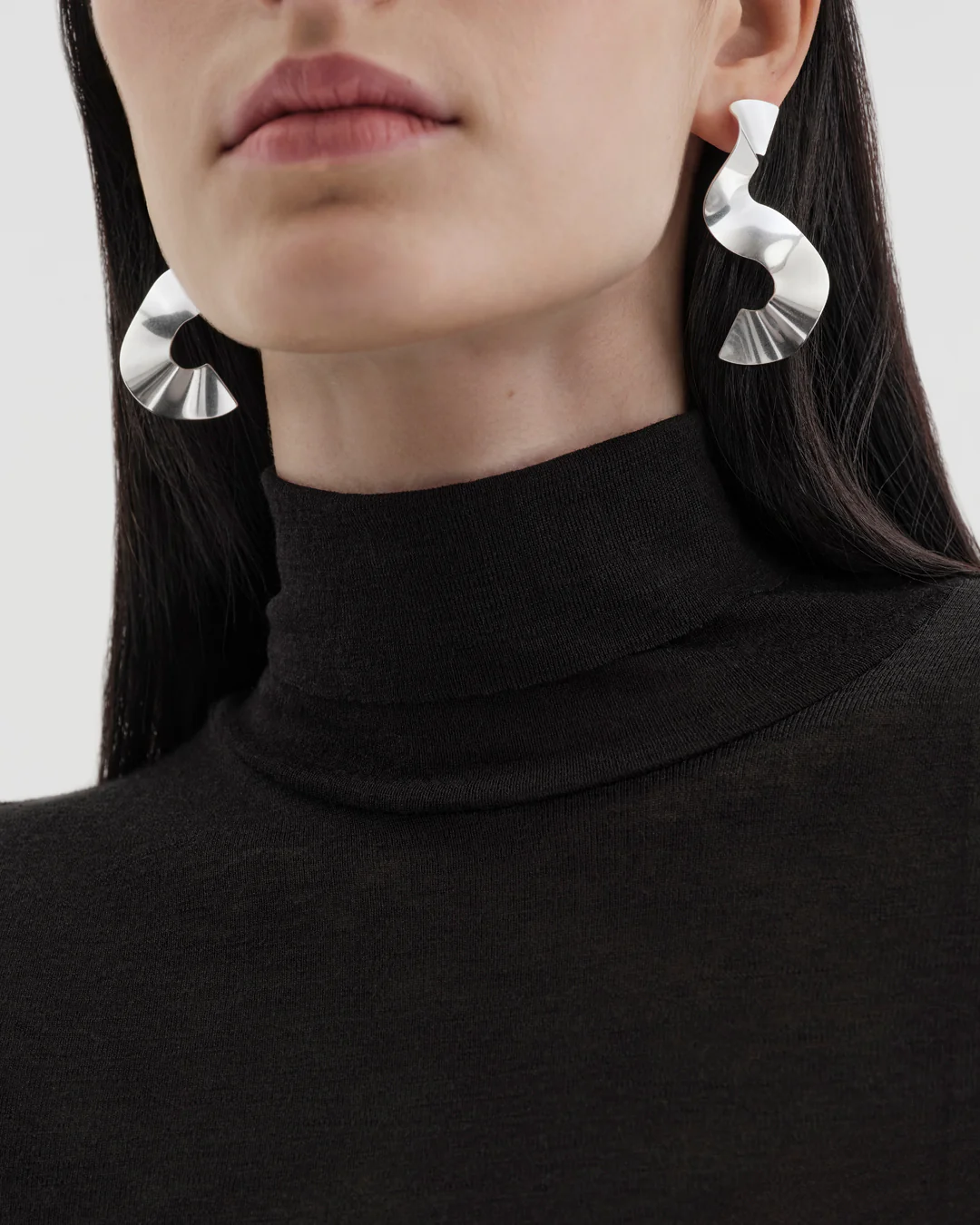 Alluring single earring large silver left - Image 3
