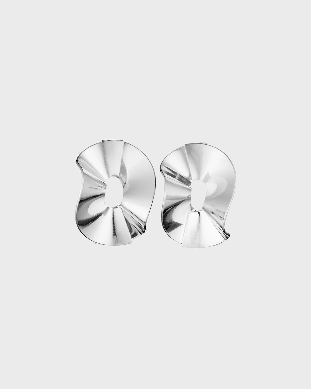 Alluring single earring round silver left