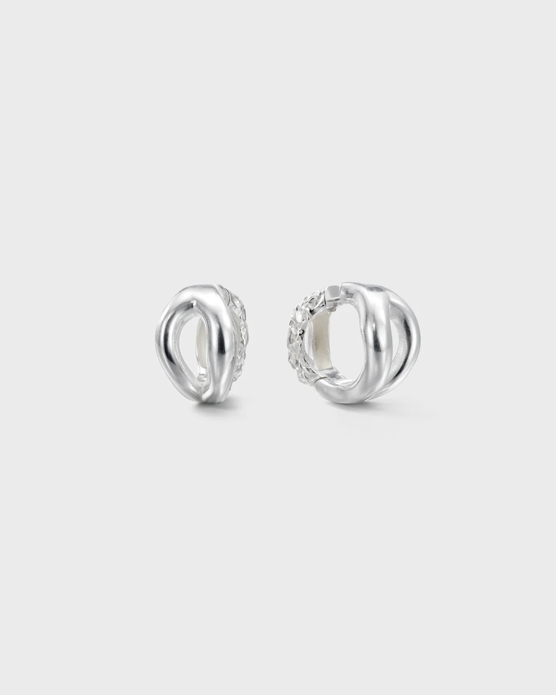 Männyt earrings hoop silver
