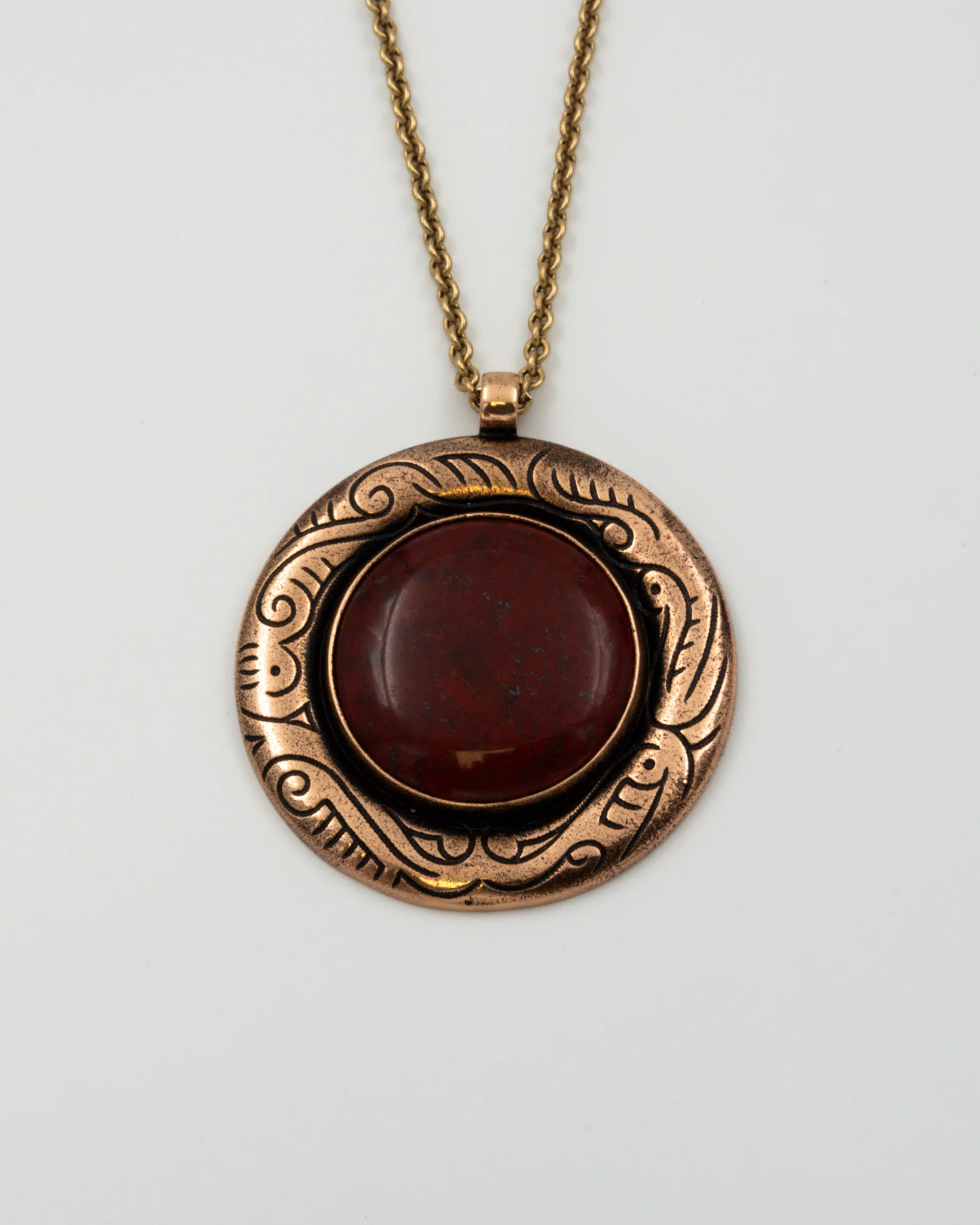 Held 1616 stone pendant 70 cm bronze jasper