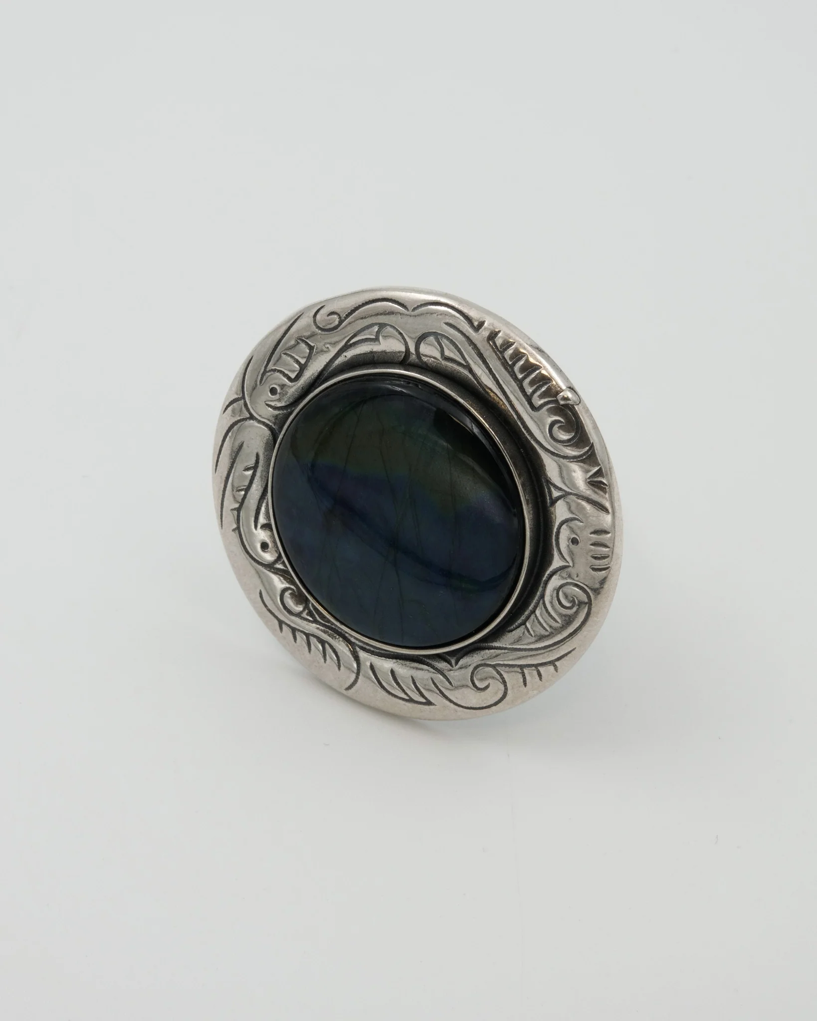 Held 1616 buckle silver spectrolite