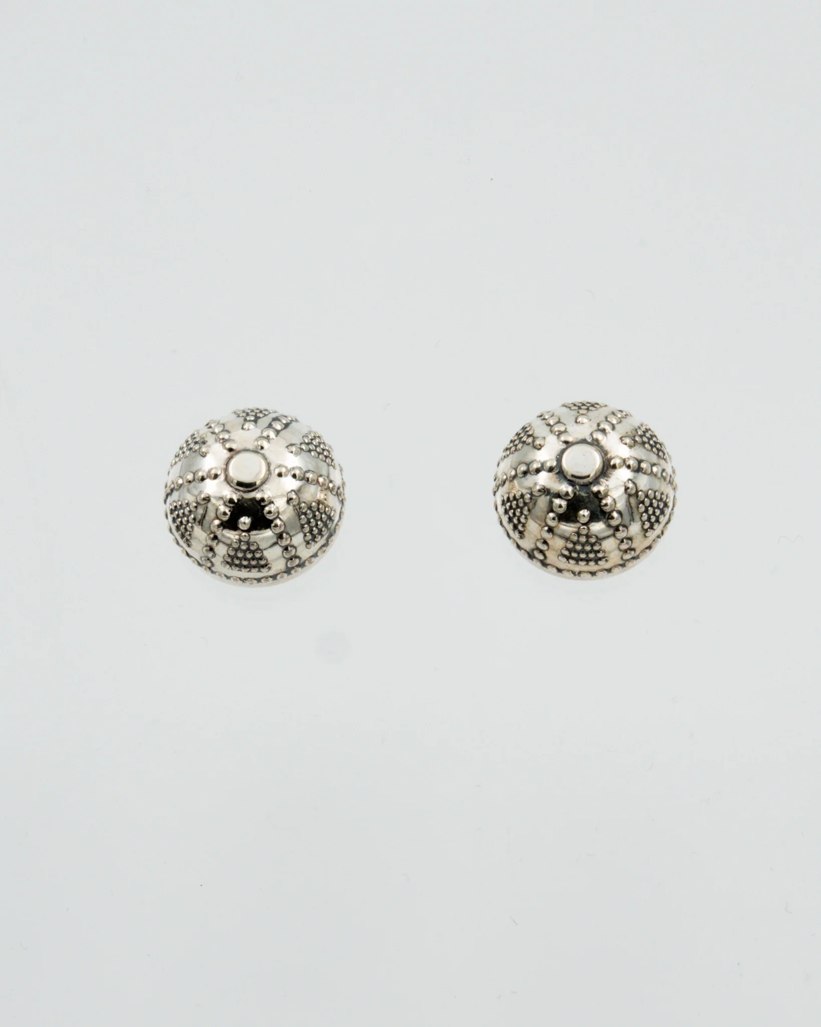 Kept Haliko earrings pin silver