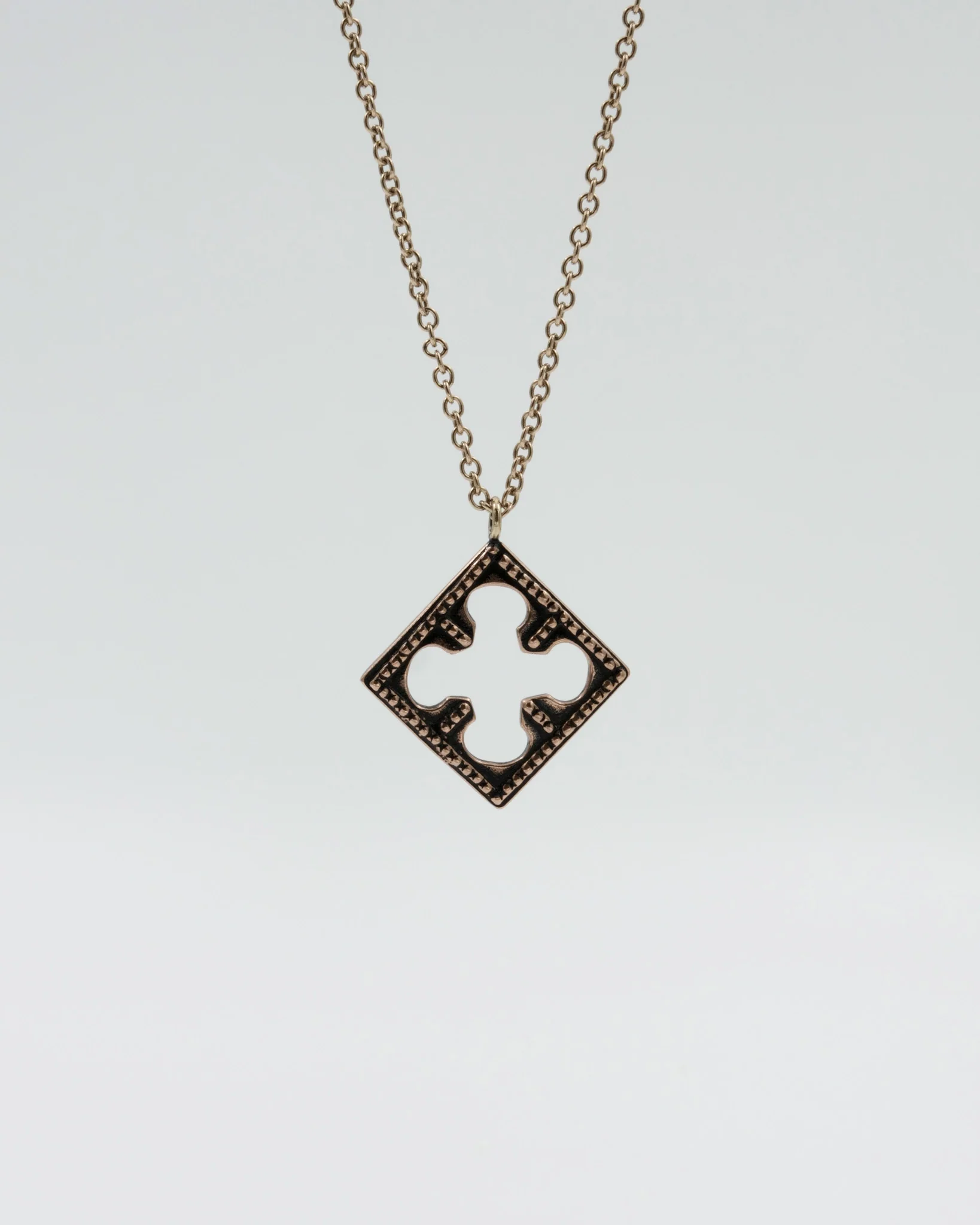 Kept Luistar's viikkinkihela pendant square bronze